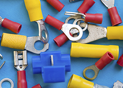 测试压接电缆组件